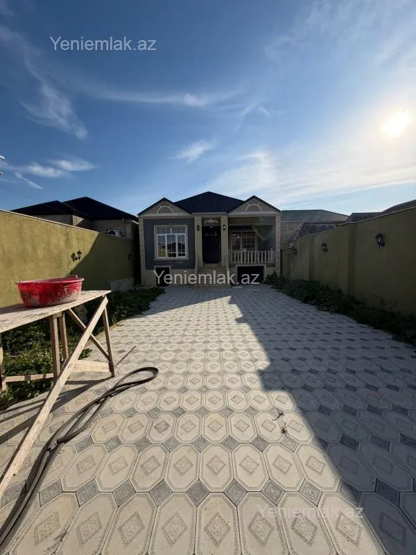 Satılır 4 otaqlı həyət evi 120 m²