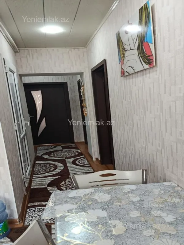 Satılır 3 otaqlı köhnə tikili 75 m²