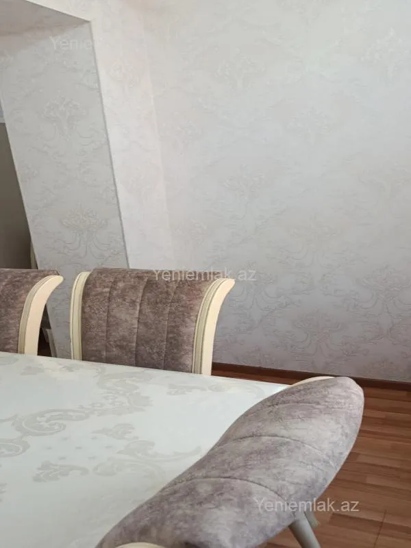 Satılır 3 otaqlı köhnə tikili 75 m²