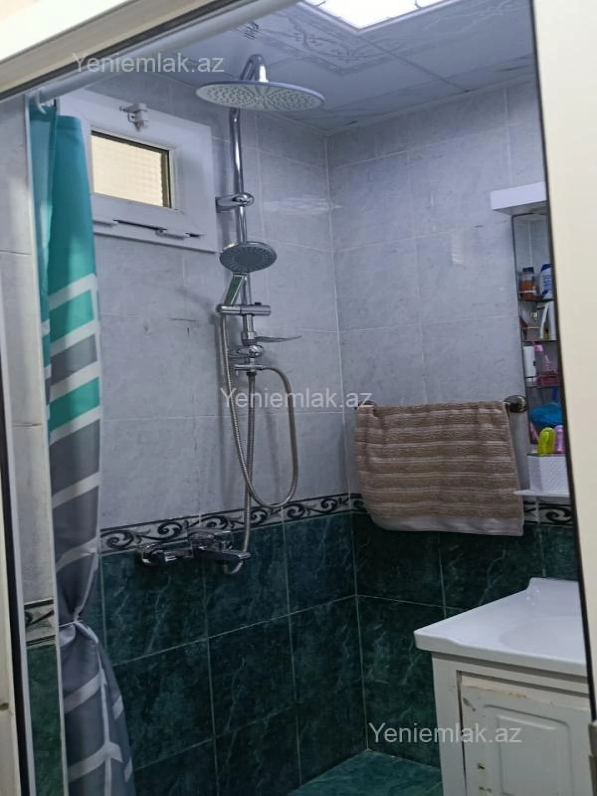 Satılır 3 otaqlı köhnə tikili 75 m²