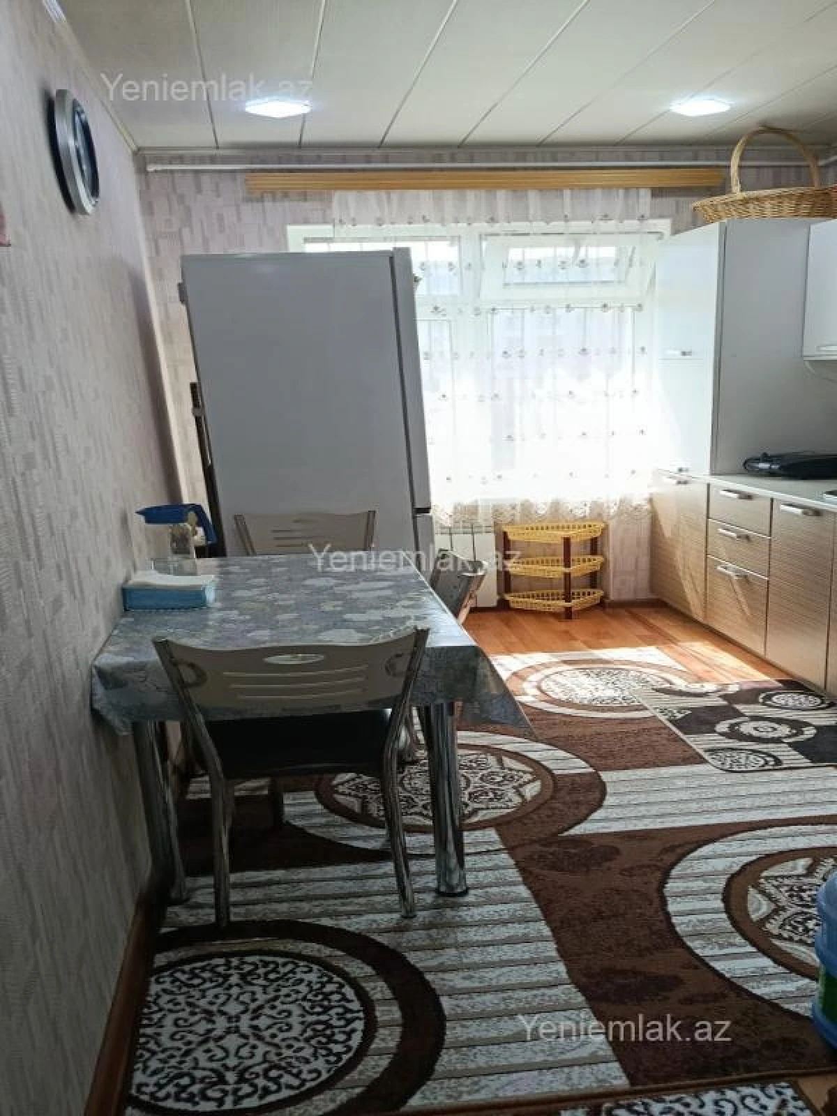 Satılır 3 otaqlı köhnə tikili 75 m²