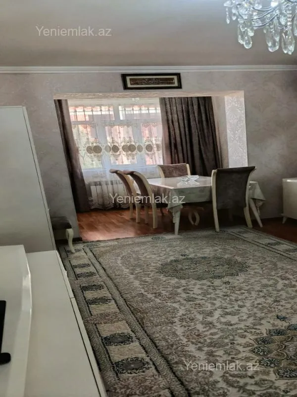 Satılır 3 otaqlı köhnə tikili 75 m²