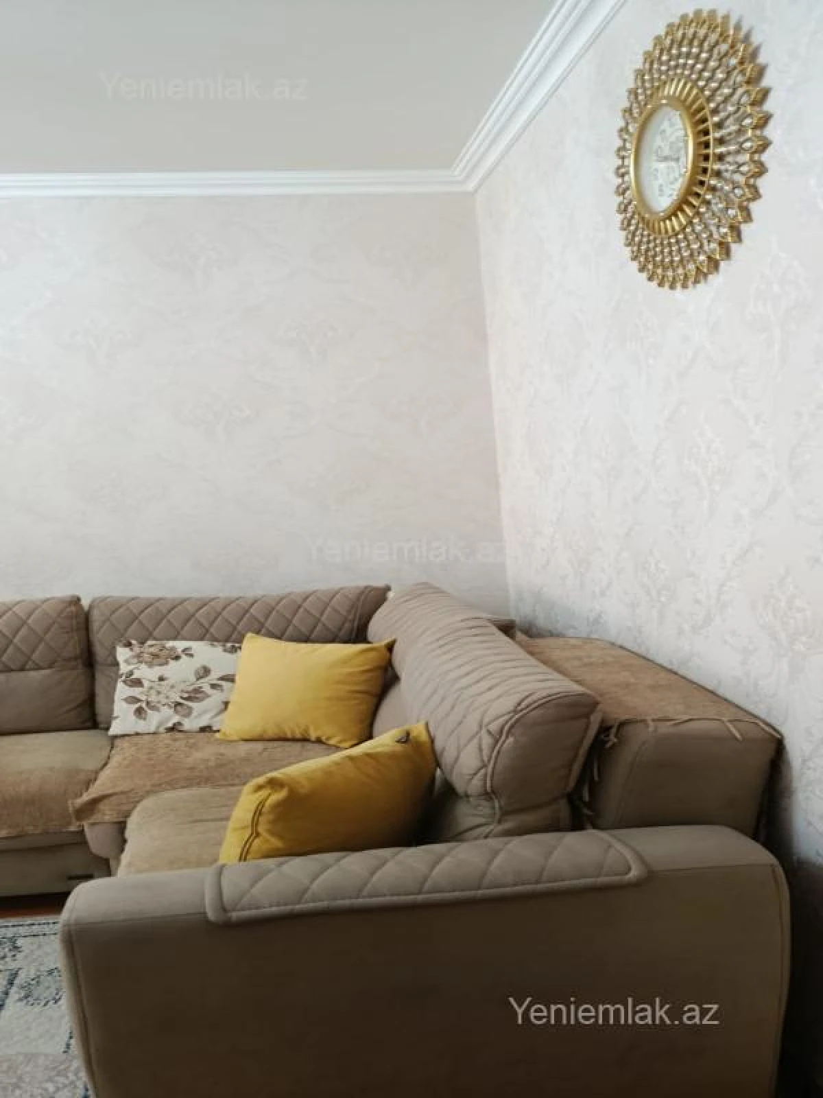 Satılır 3 otaqlı köhnə tikili 75 m²