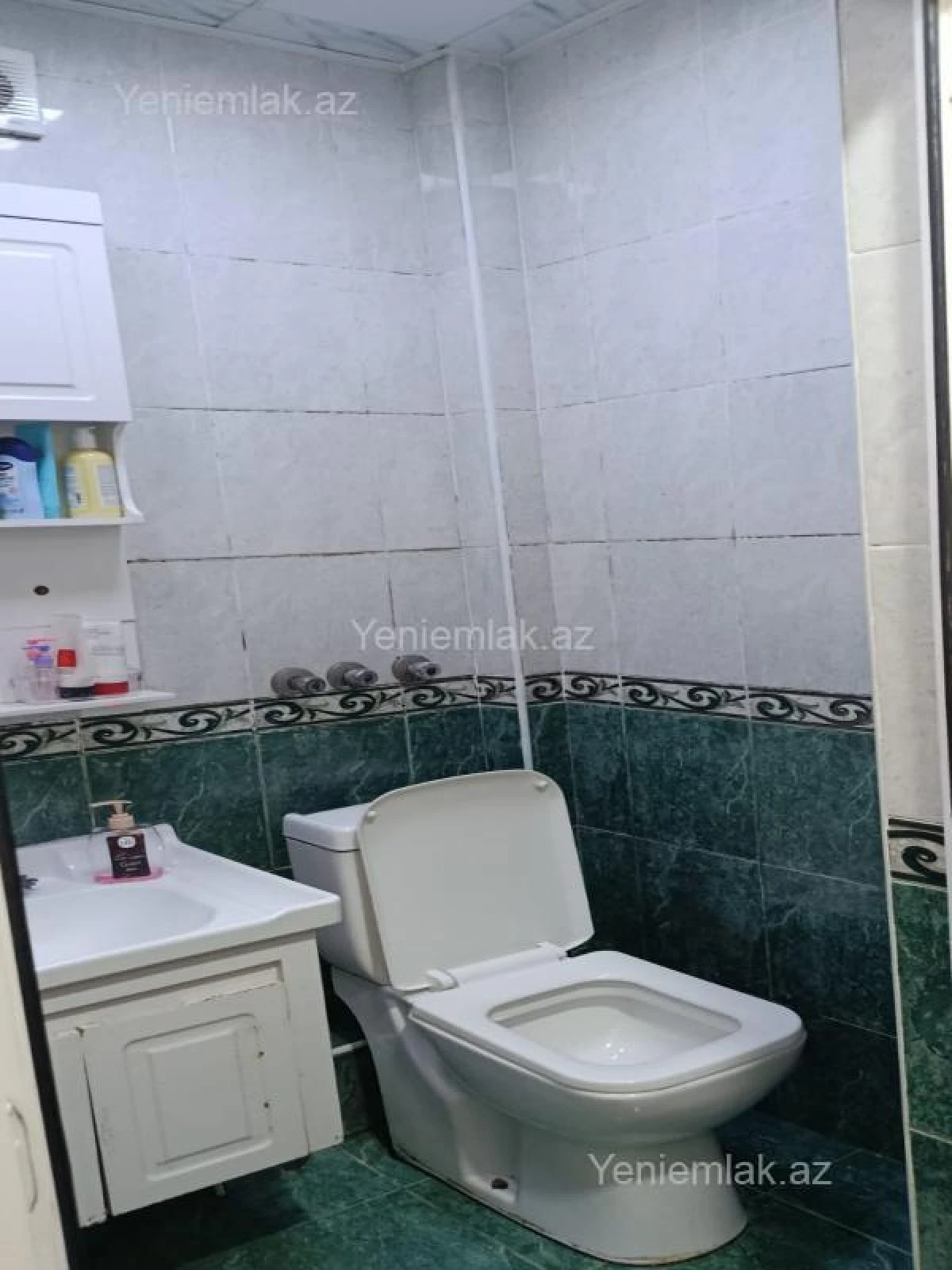Satılır 3 otaqlı köhnə tikili 75 m²