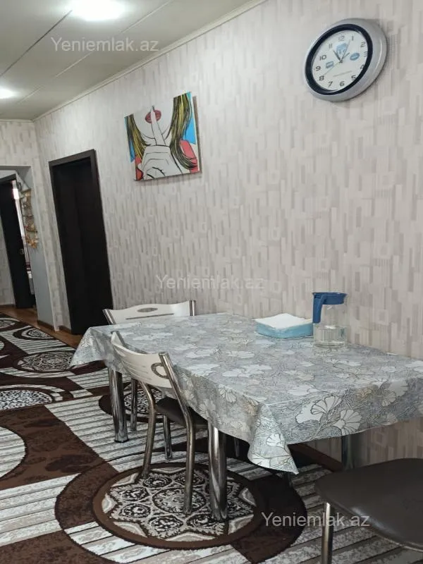 Satılır 3 otaqlı köhnə tikili 75 m²