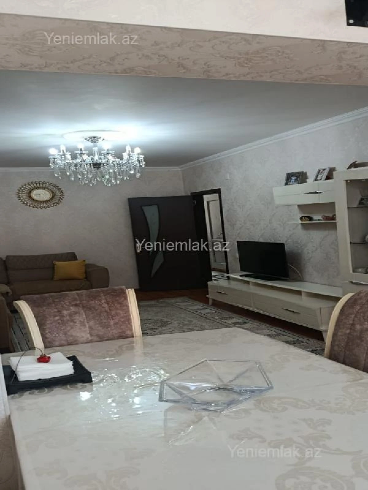 Satılır 3 otaqlı köhnə tikili 75 m²