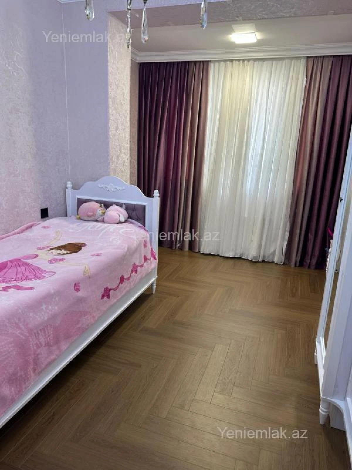 Satılır 4 otaqlı köhnə tikili 100 m²