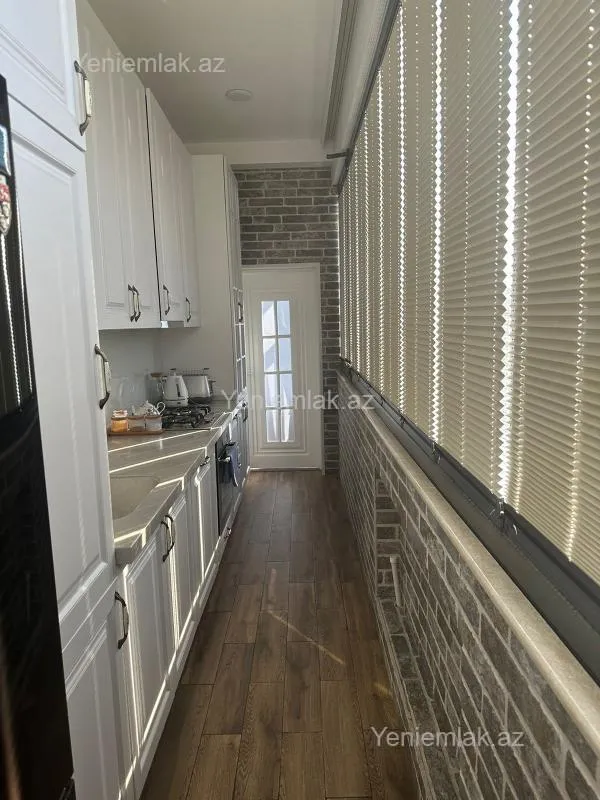 Satılır 3 otaqlı yeni tikili 90 m²