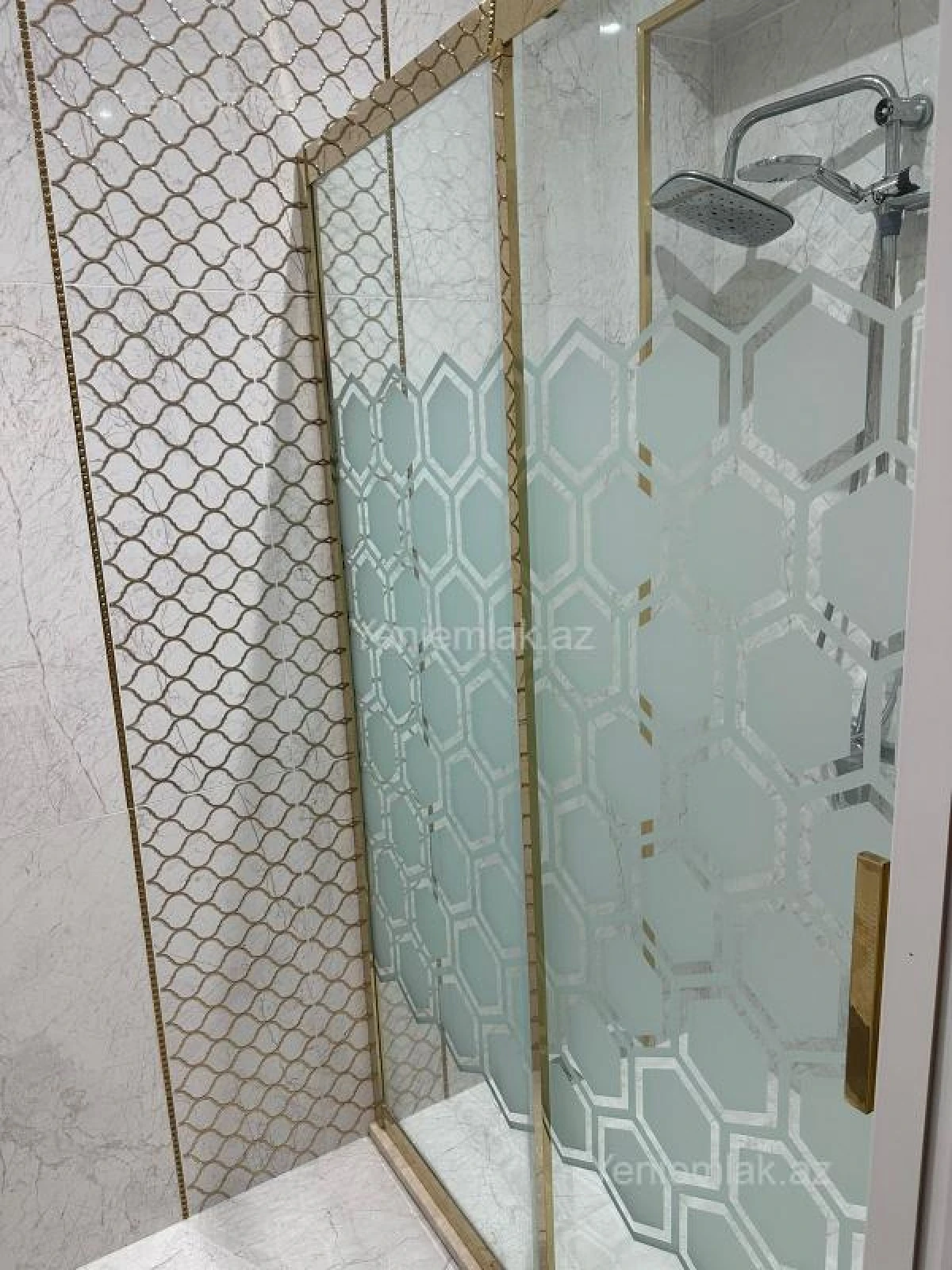 Satılır 3 otaqlı yeni tikili 90 m²