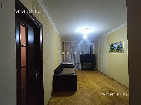 Satılır 2 otaqlı köhnə tikili 50 m²