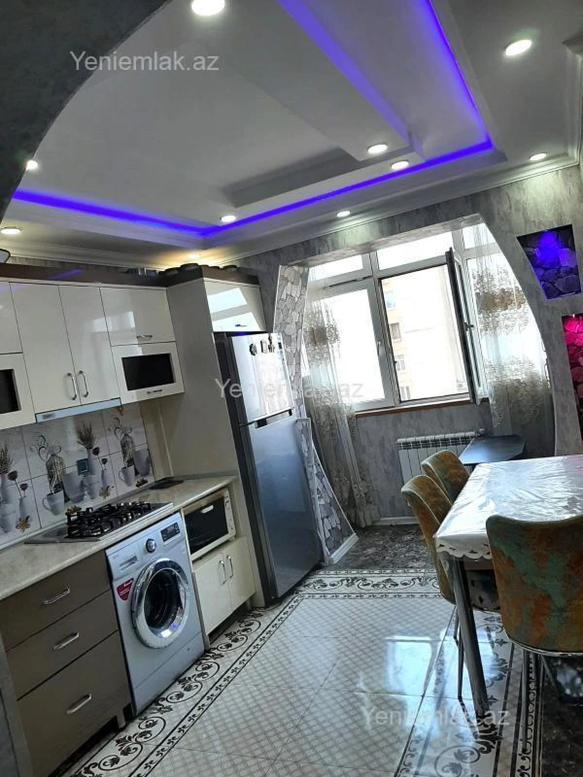 Satılır 2 otaqlı köhnə tikili 60 m²