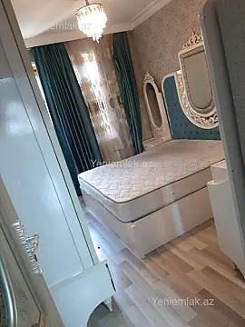 Satılır 2 otaqlı köhnə tikili 60 m²