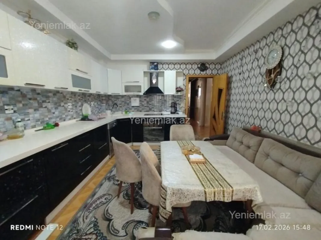 Satılır 3 otaqlı yeni tikili 120 m²