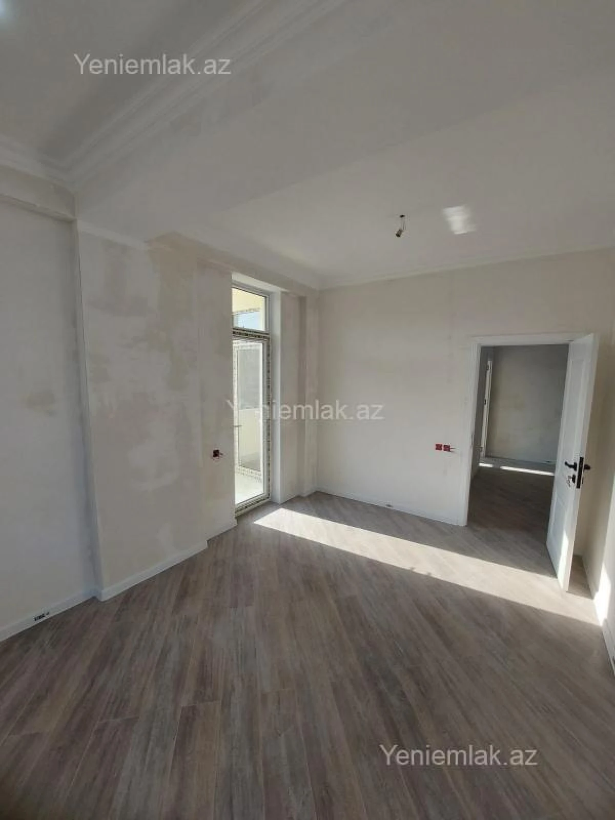 Satılır 3 otaqlı yeni tikili 115 m²