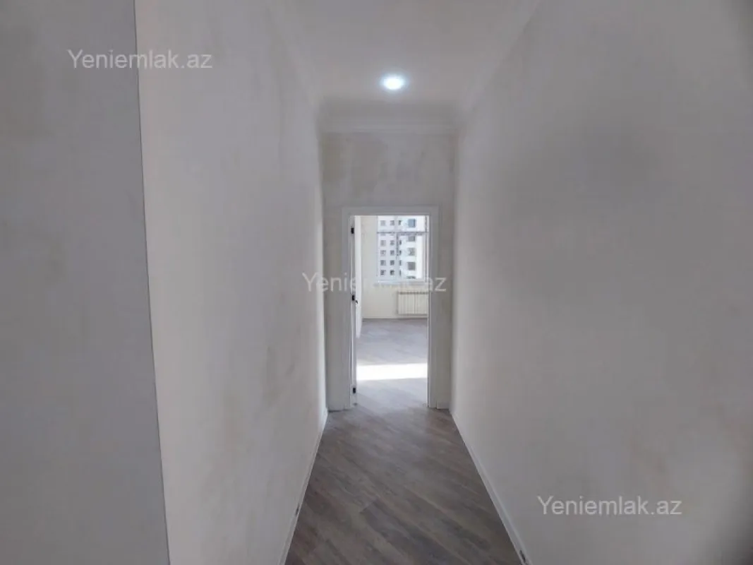 Satılır 3 otaqlı yeni tikili 115 m²