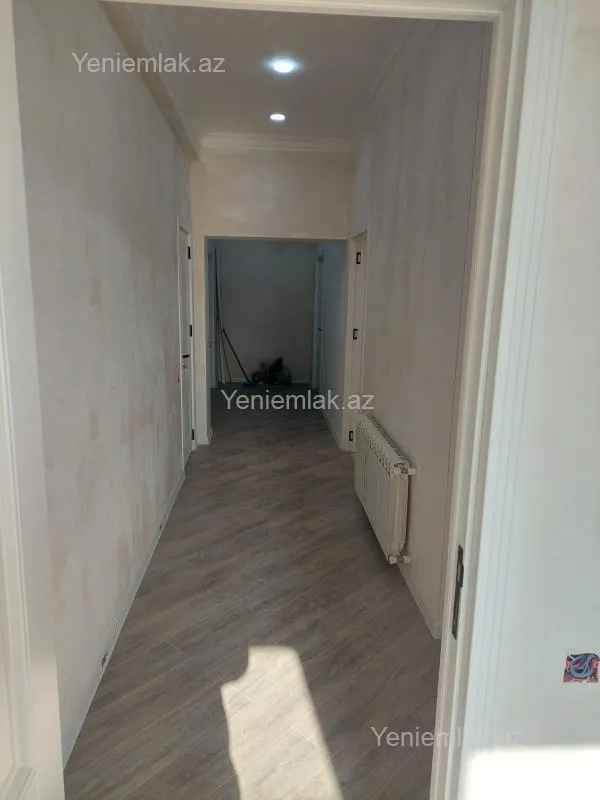Satılır 3 otaqlı yeni tikili 115 m²