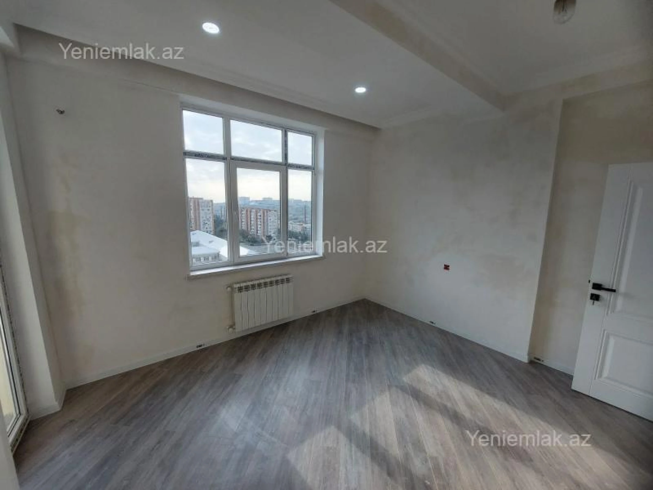 Satılır 3 otaqlı yeni tikili 115 m²