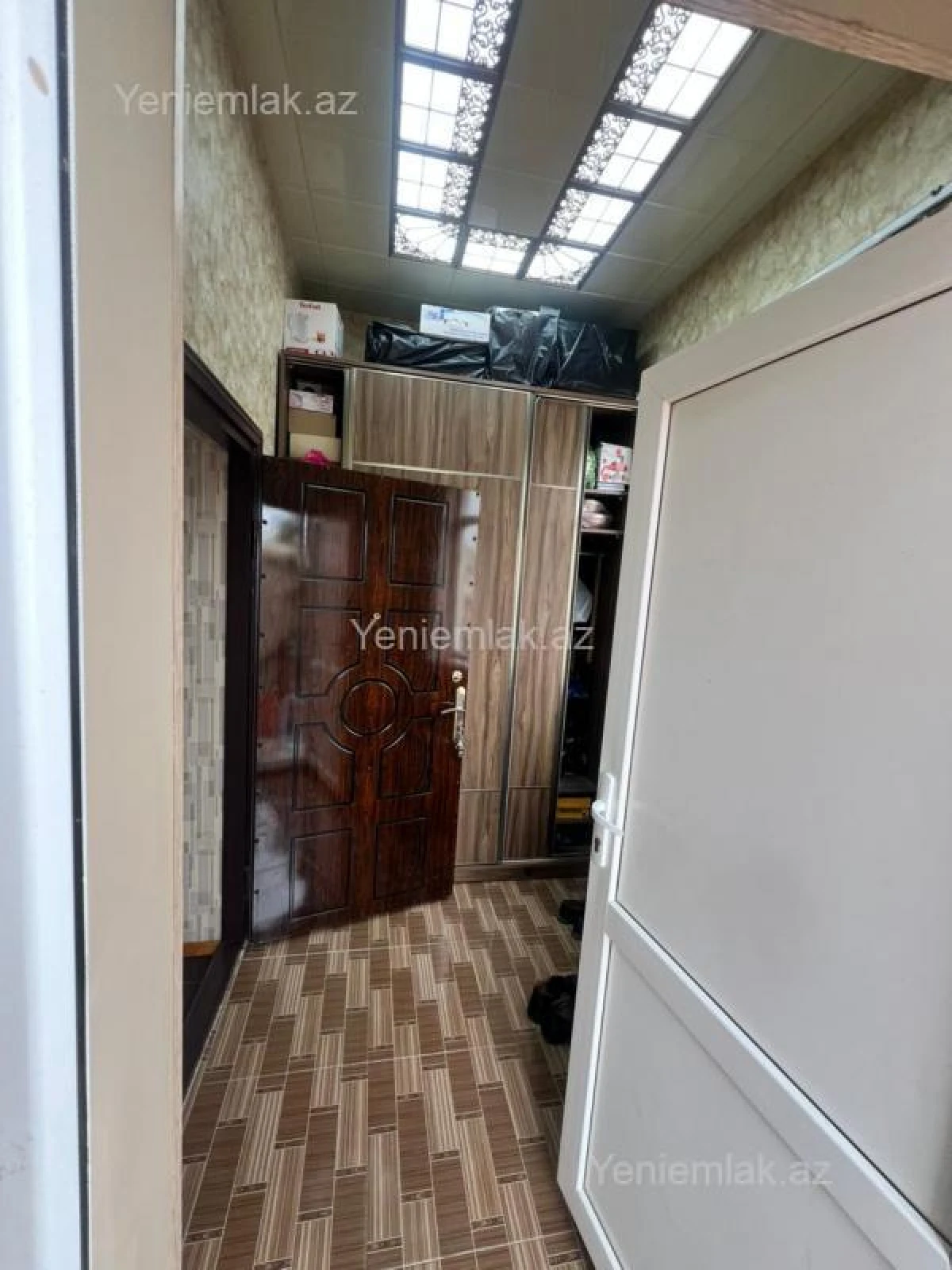 Satılır 7 otaqlı həyət evi 230 m²