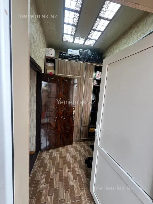 Satılır 7 otaqlı həyət evi 230 m²