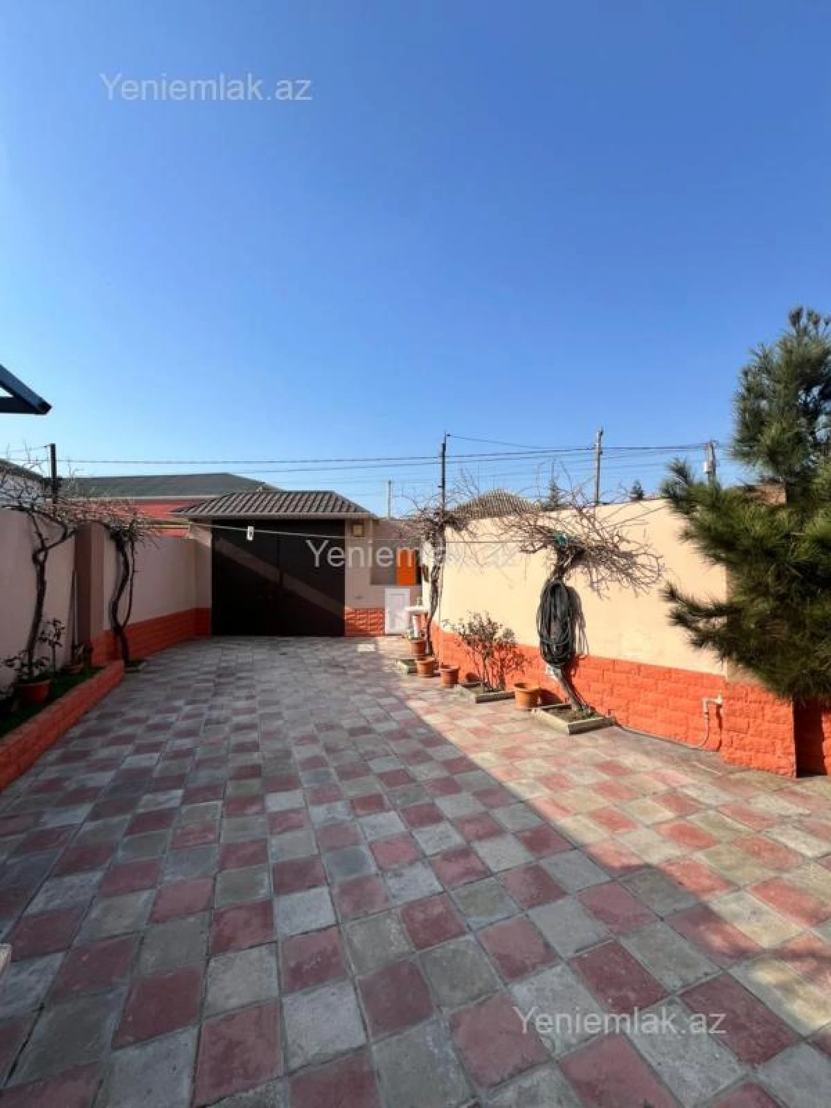 Satılır 7 otaqlı həyət evi 230 m²