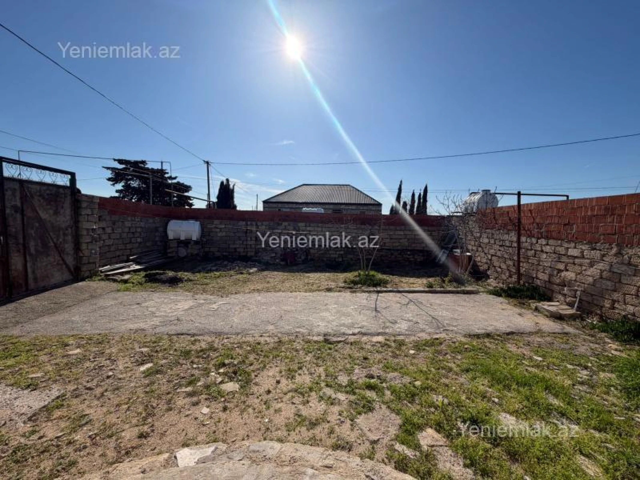 Satılır 3 otaqlı həyət evi 100 m²