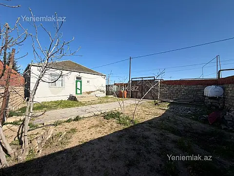 Satılır 3 otaqlı həyət evi 100 m²