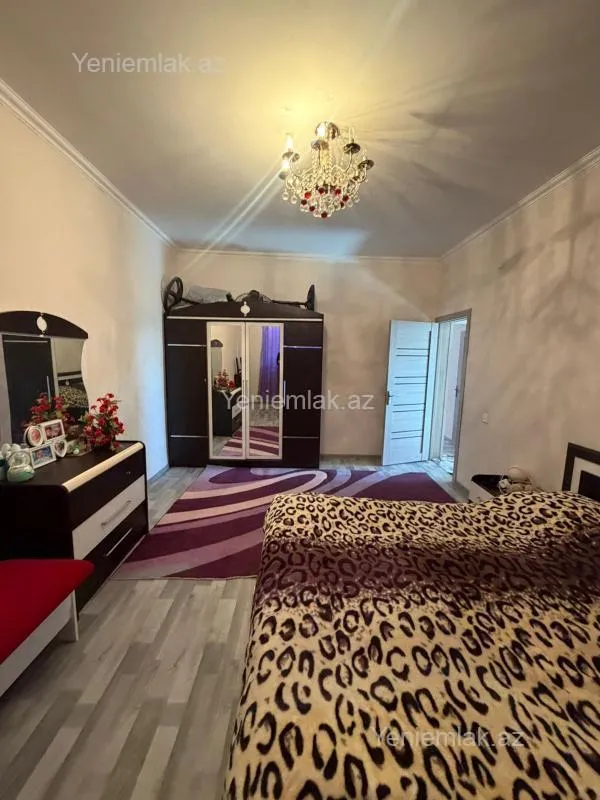 Satılır 3 otaqlı həyət evi 100 m²