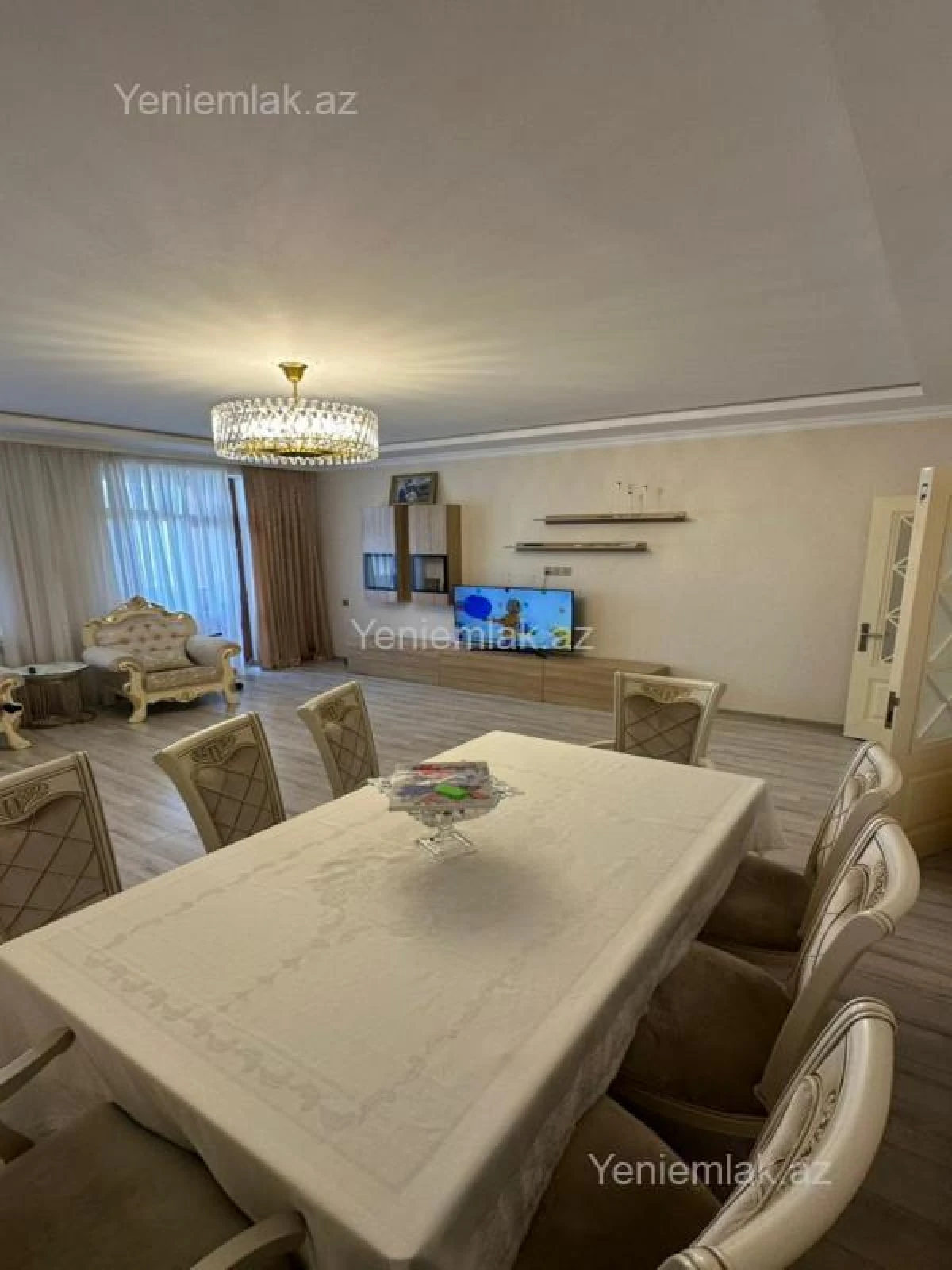 Satılır 3 otaqlı yeni tikili 155 m²