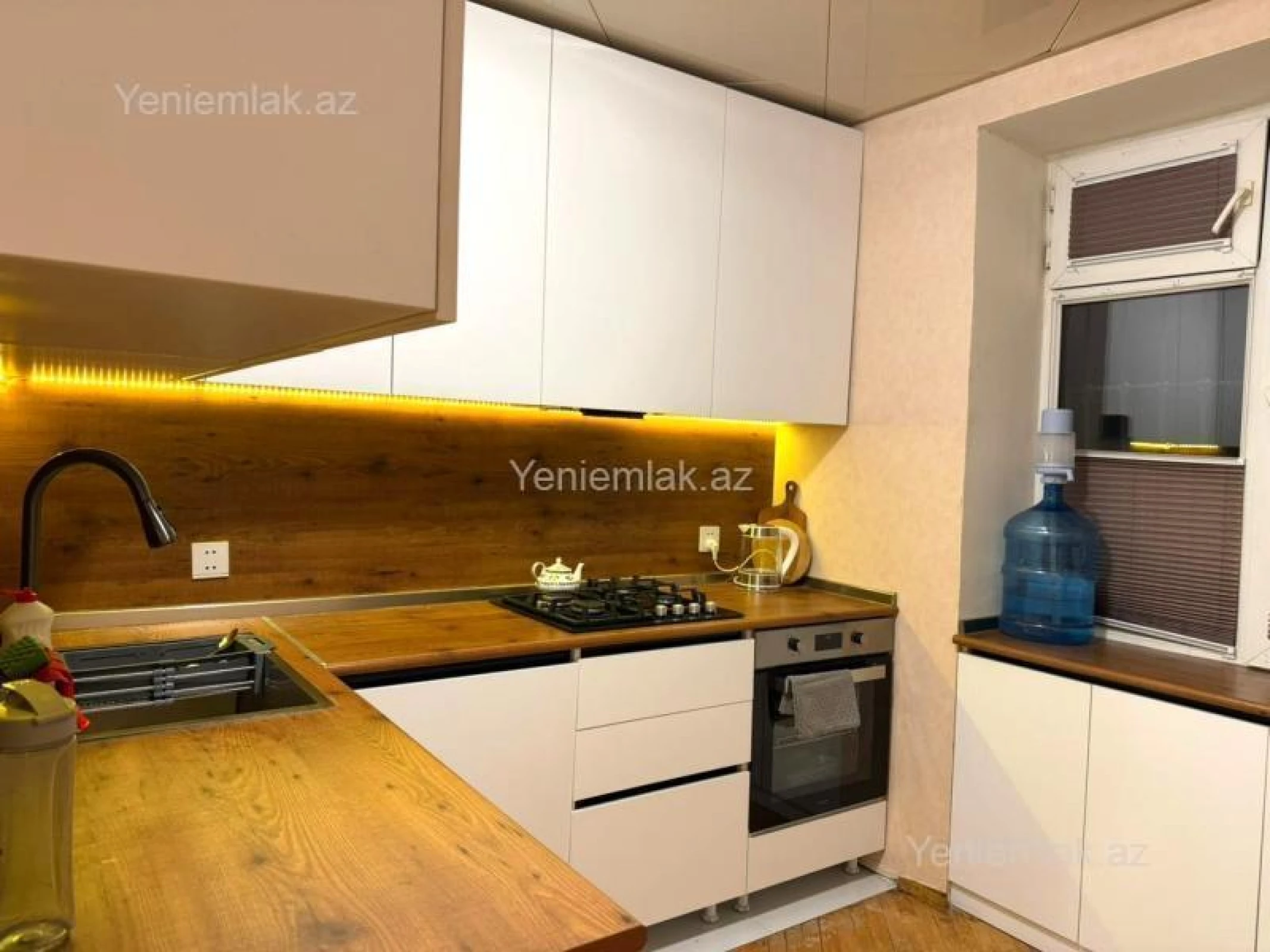 Satılır 3 otaqlı köhnə tikili 70 m²