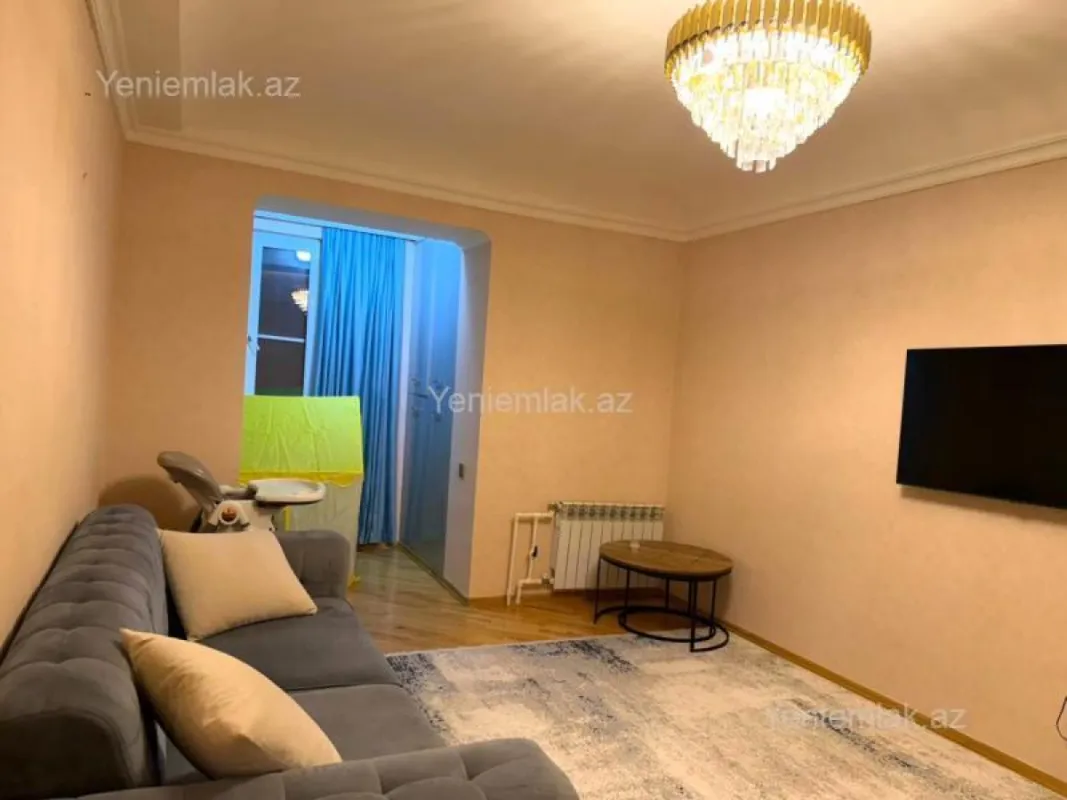 Satılır 3 otaqlı köhnə tikili 70 m²