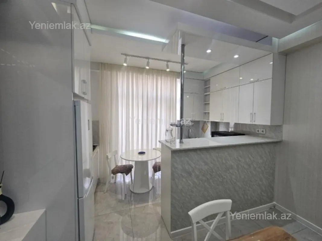 Satılır 2 otaqlı yeni tikili 66 m²