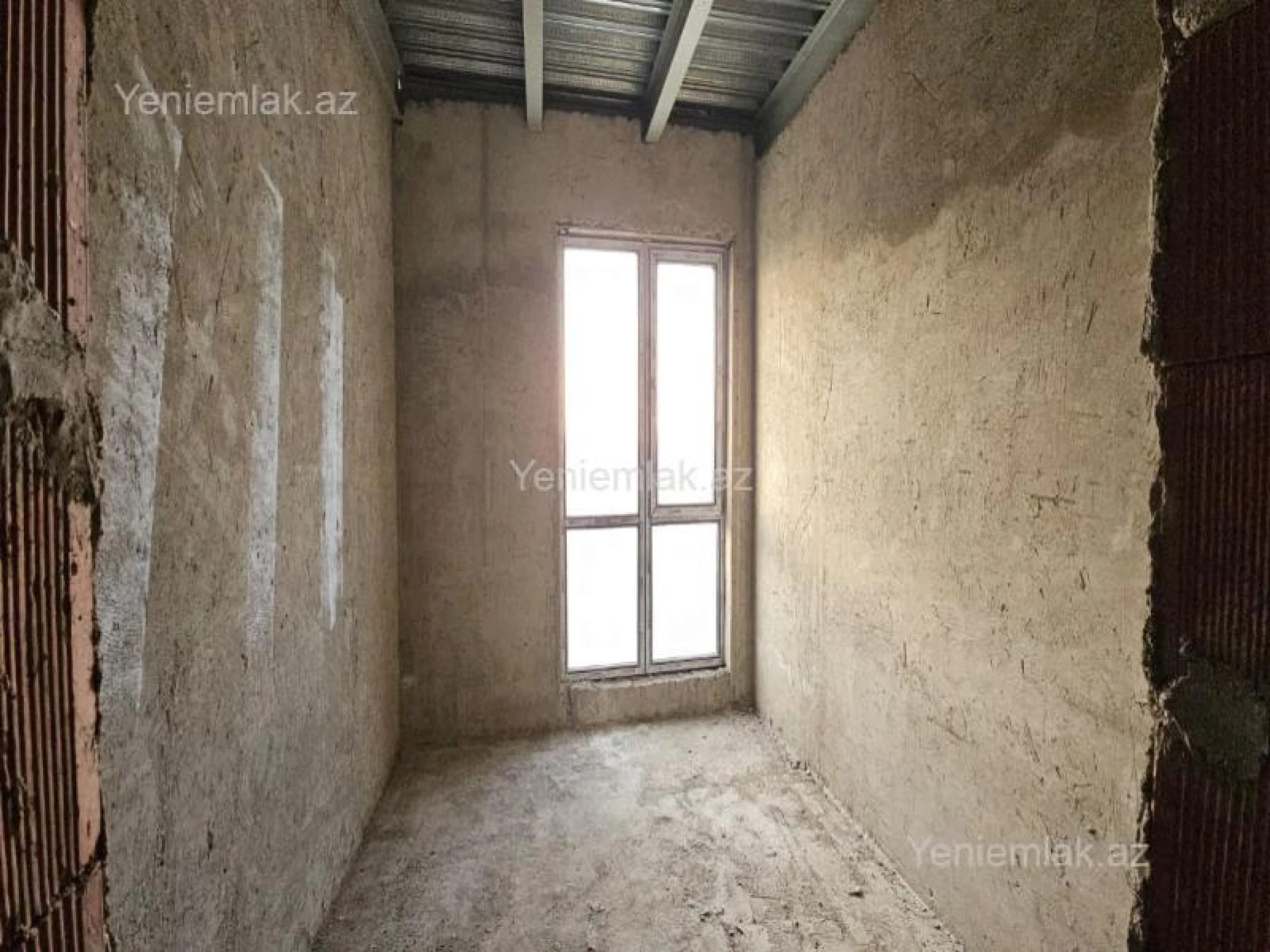 Satılır 4 otaqlı yeni tikili 150 m²