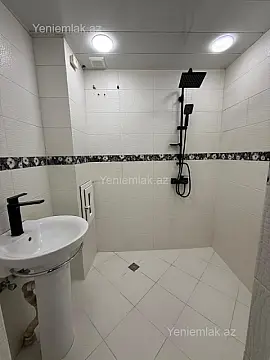 Satılır 2 otaqlı köhnə tikili 70 m²