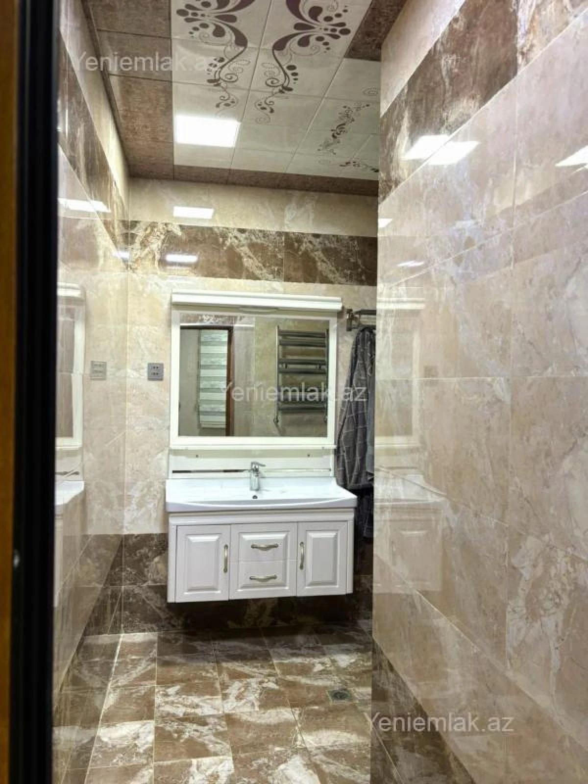 Satılır 7 otaqlı həyət evi 310 m²