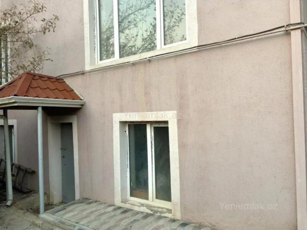 Satılır 7 otaqlı həyət evi 310 m²