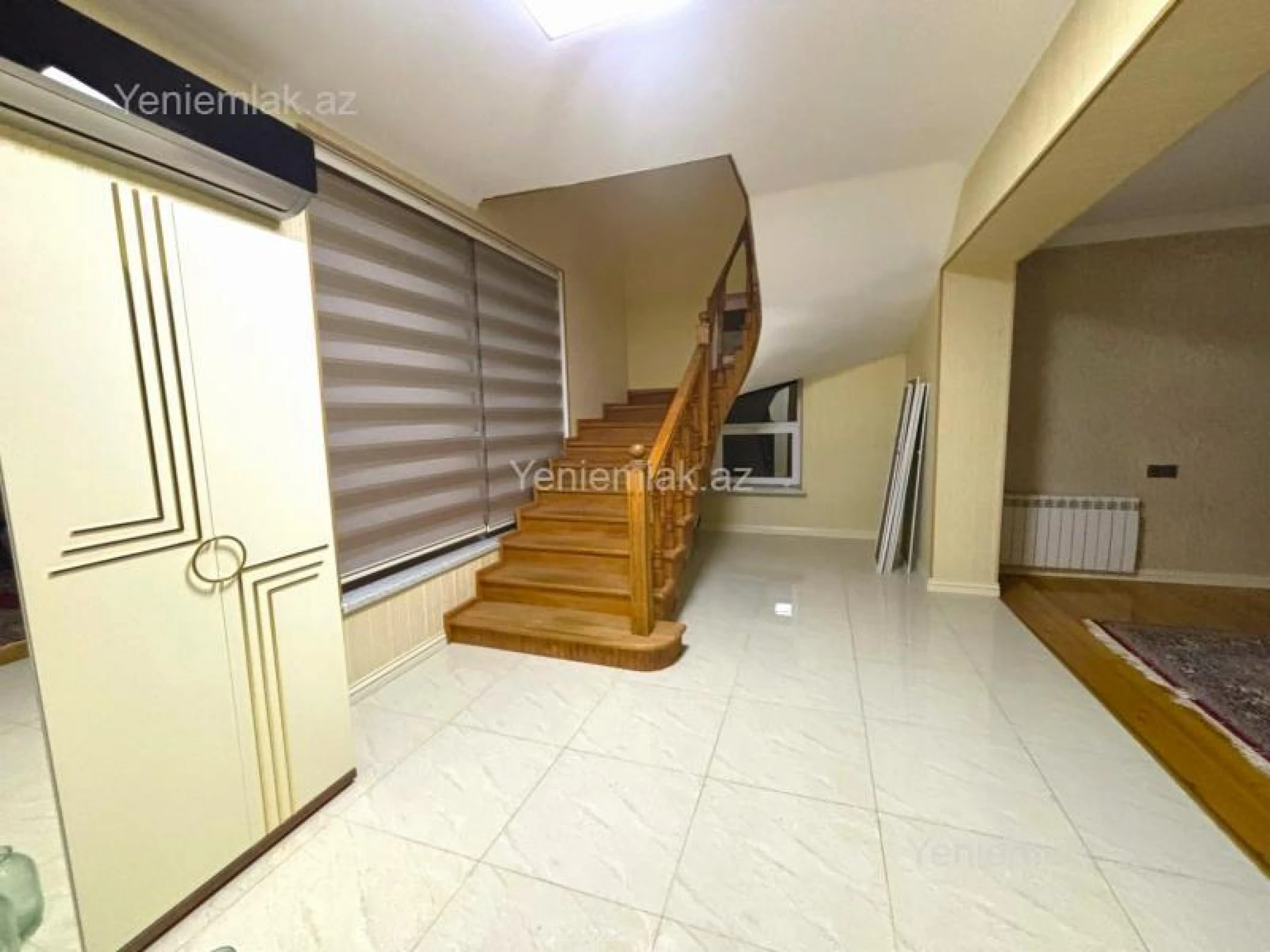 Satılır 7 otaqlı həyət evi 310 m²