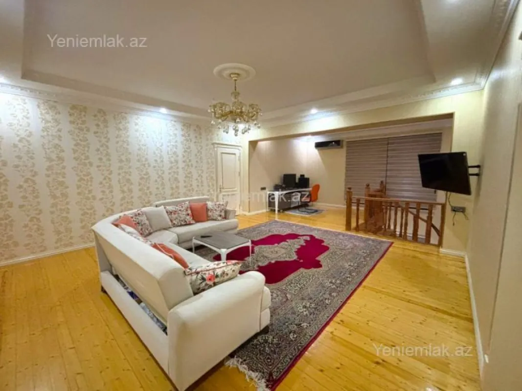 Satılır 7 otaqlı həyət evi 310 m²