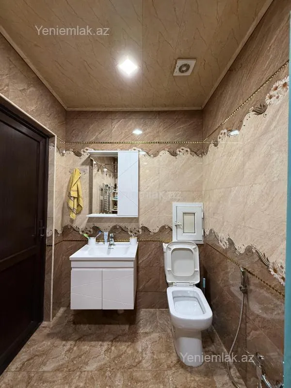 Satılır 3 otaqlı yeni tikili 60 m²