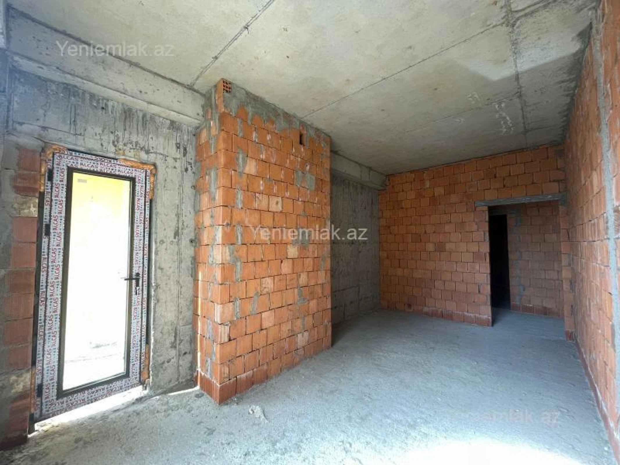 Satılır 3 otaqlı yeni tikili 113 m²