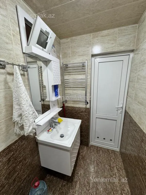 Satılır 2 otaqlı köhnə tikili 50 m²