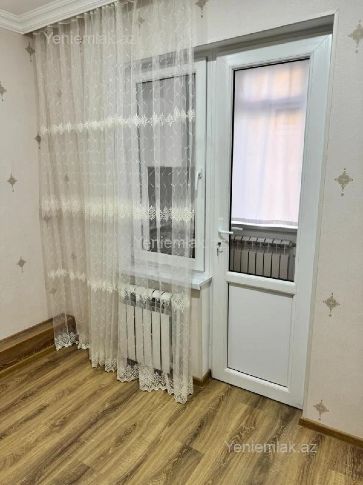 Satılır 2 otaqlı köhnə tikili 50 m²