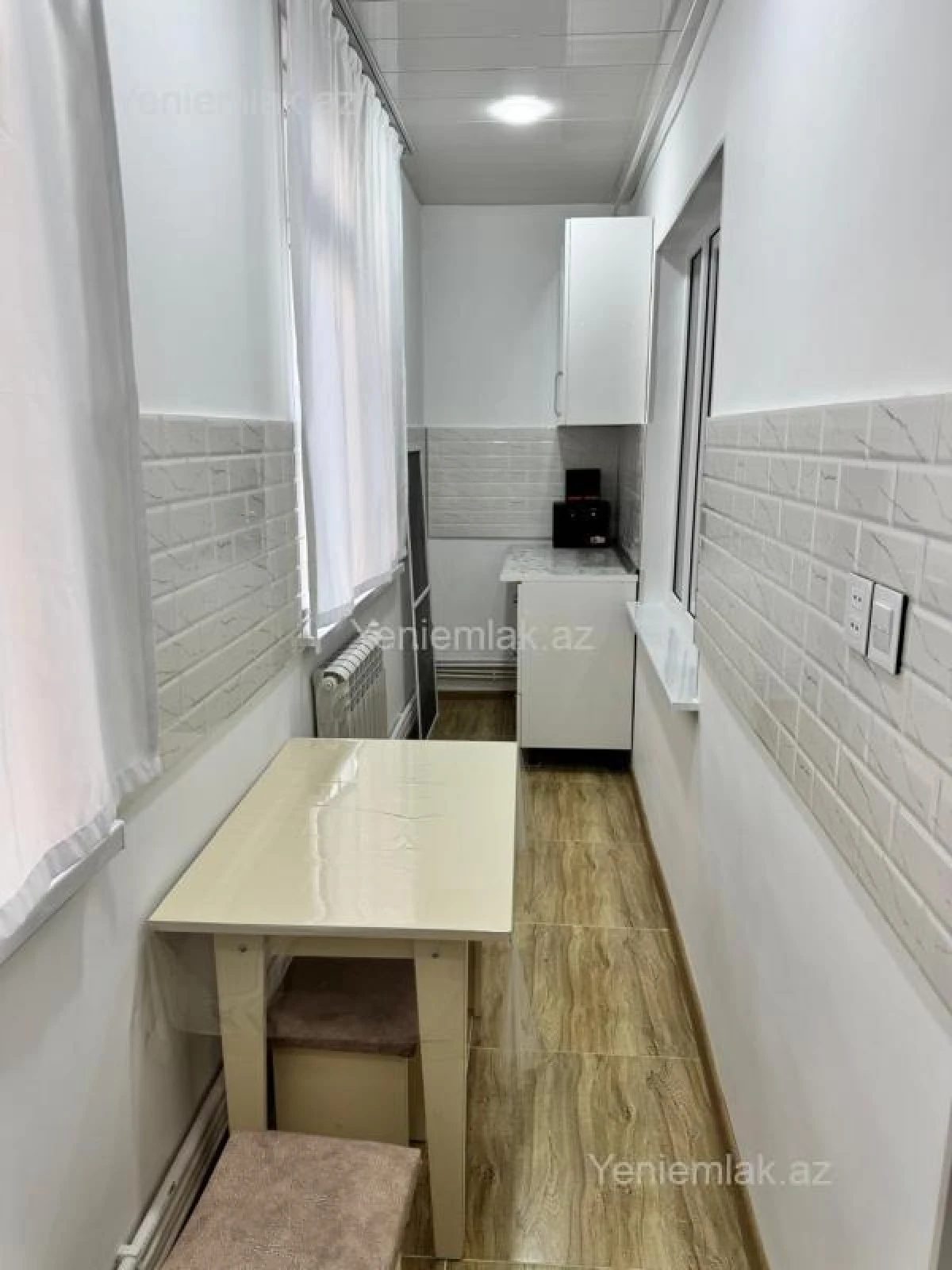 Satılır 2 otaqlı köhnə tikili 50 m²