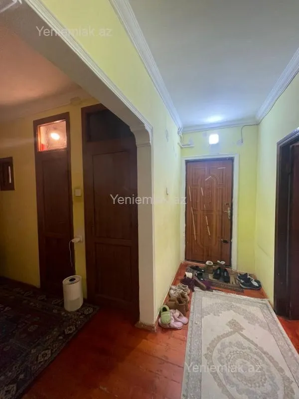Satılır 3 otaqlı köhnə tikili 85 m²