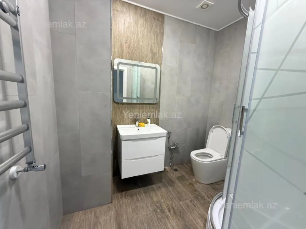 Satılır 2 otaqlı yeni tikili 70 m²