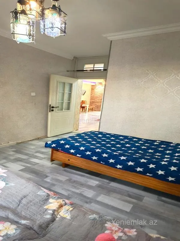 Satılır 3 otaqlı köhnə tikili 60 m²