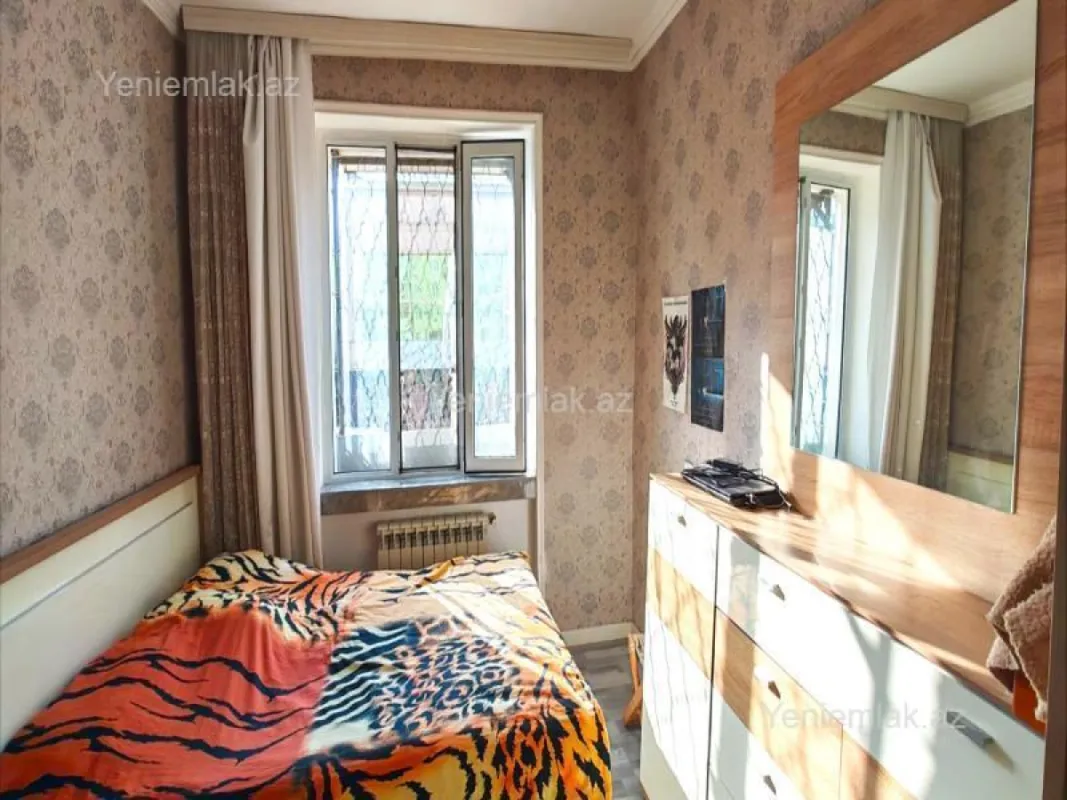 Satılır 3 otaqlı köhnə tikili 60 m²