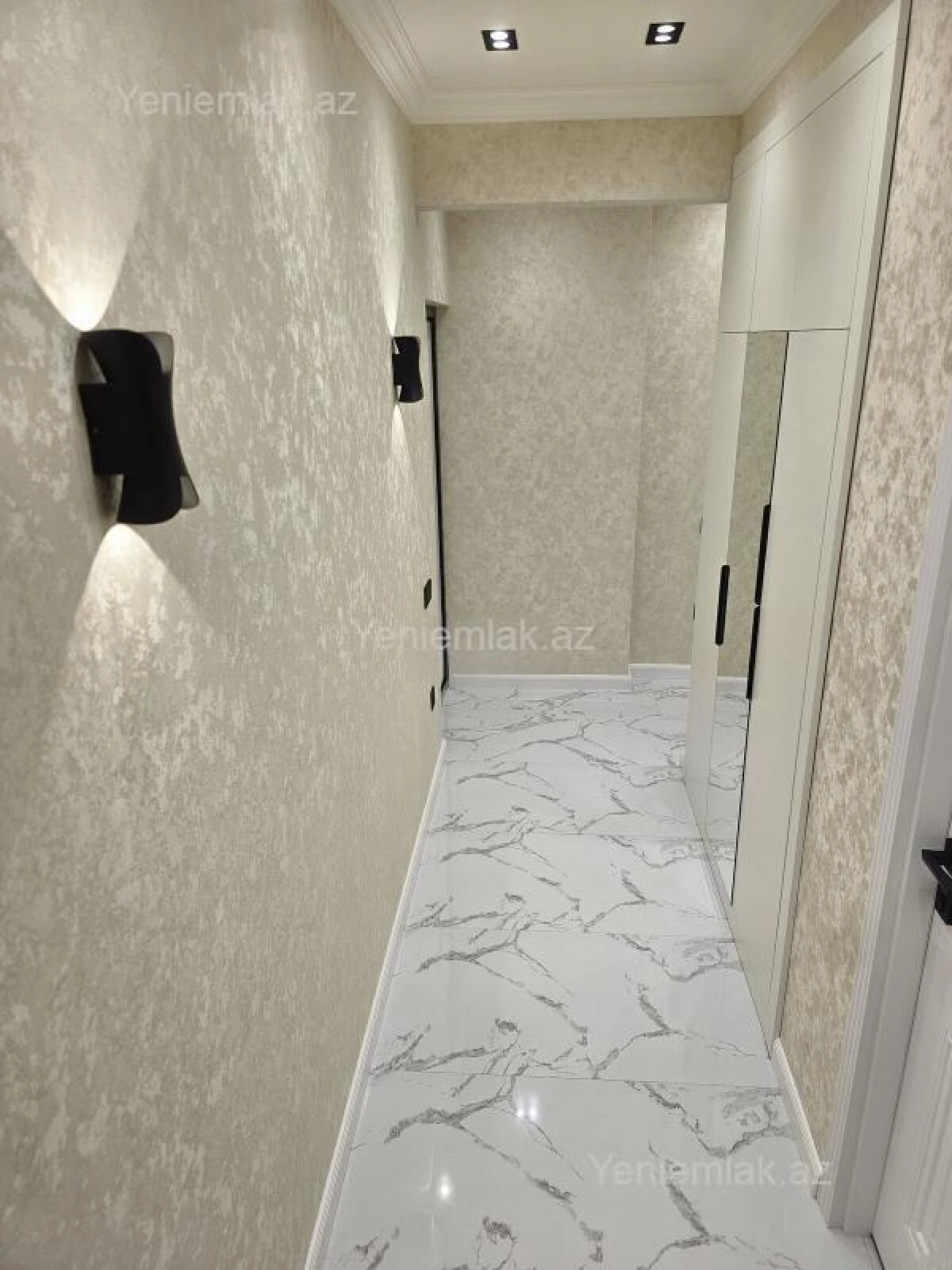 Satılır 2 otaqlı köhnə tikili 60 m²