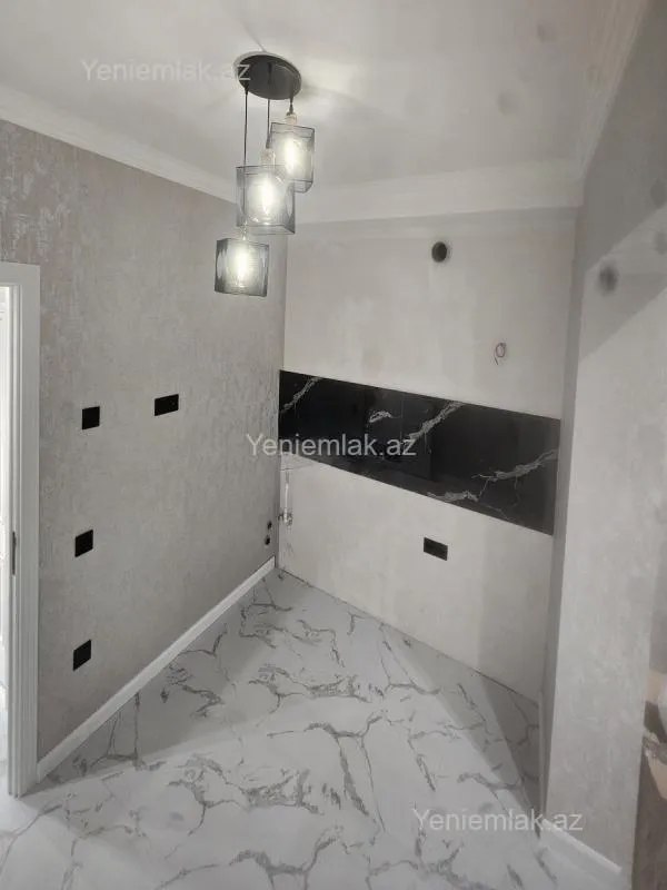 Satılır 2 otaqlı köhnə tikili 60 m²