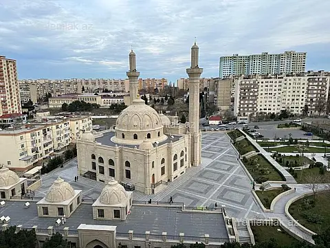 Satılır 2 otaqlı köhnə tikili 60 m²