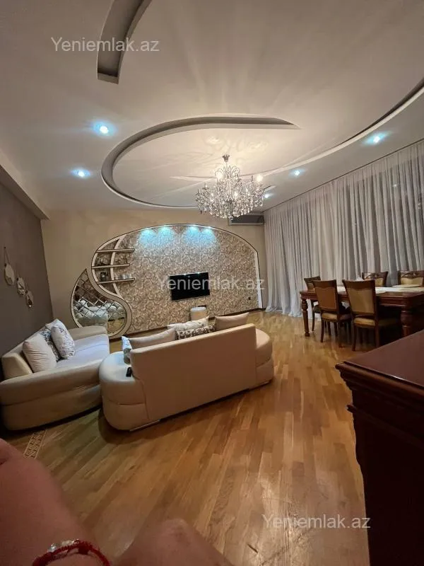 Satılır 4 otaqlı yeni tikili 170 m²